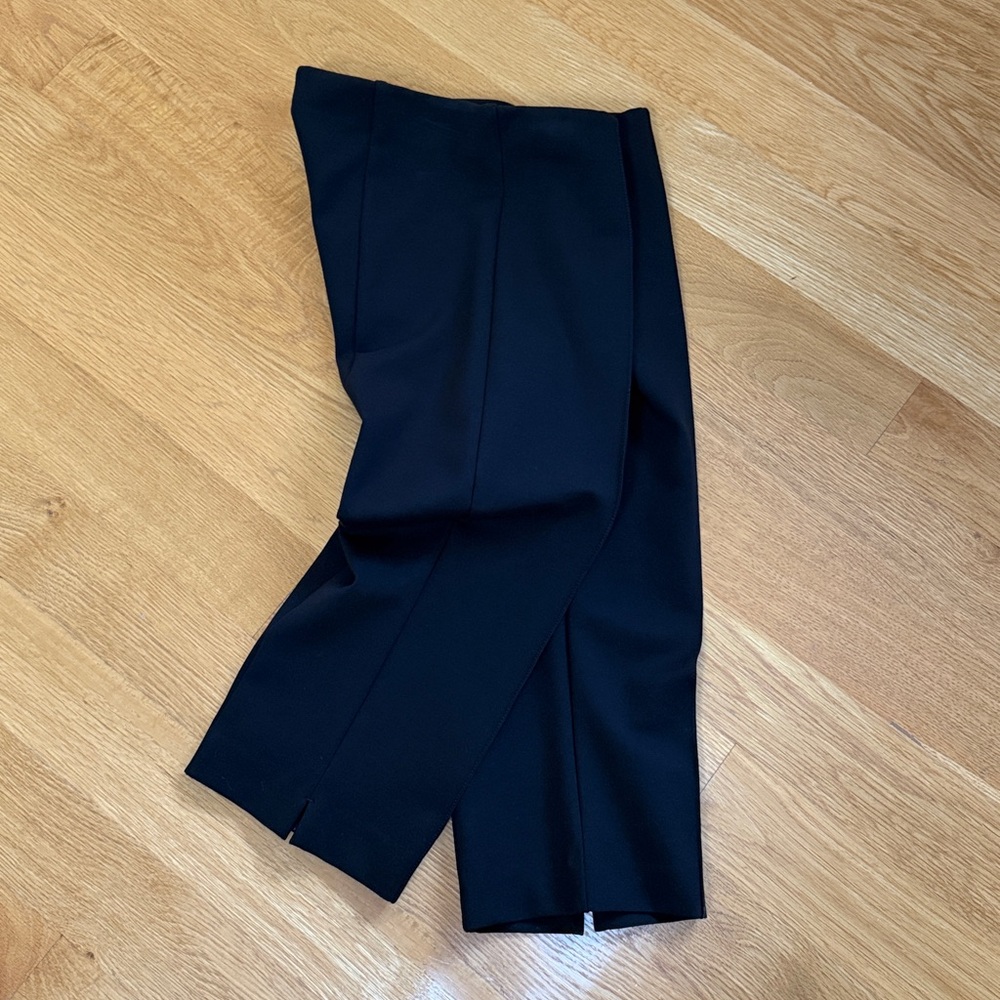 High Rise Double Knit Capris - Picture 3 of 13